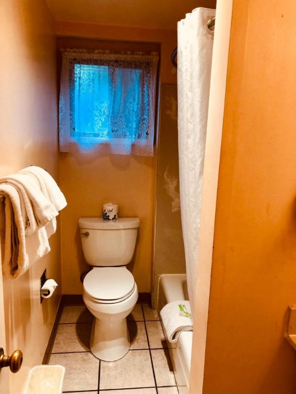 Carmel Resort Inn image 20