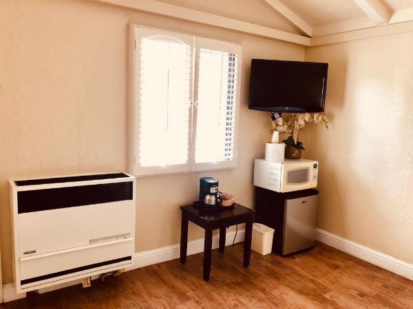 Carmel Resort Inn image 21